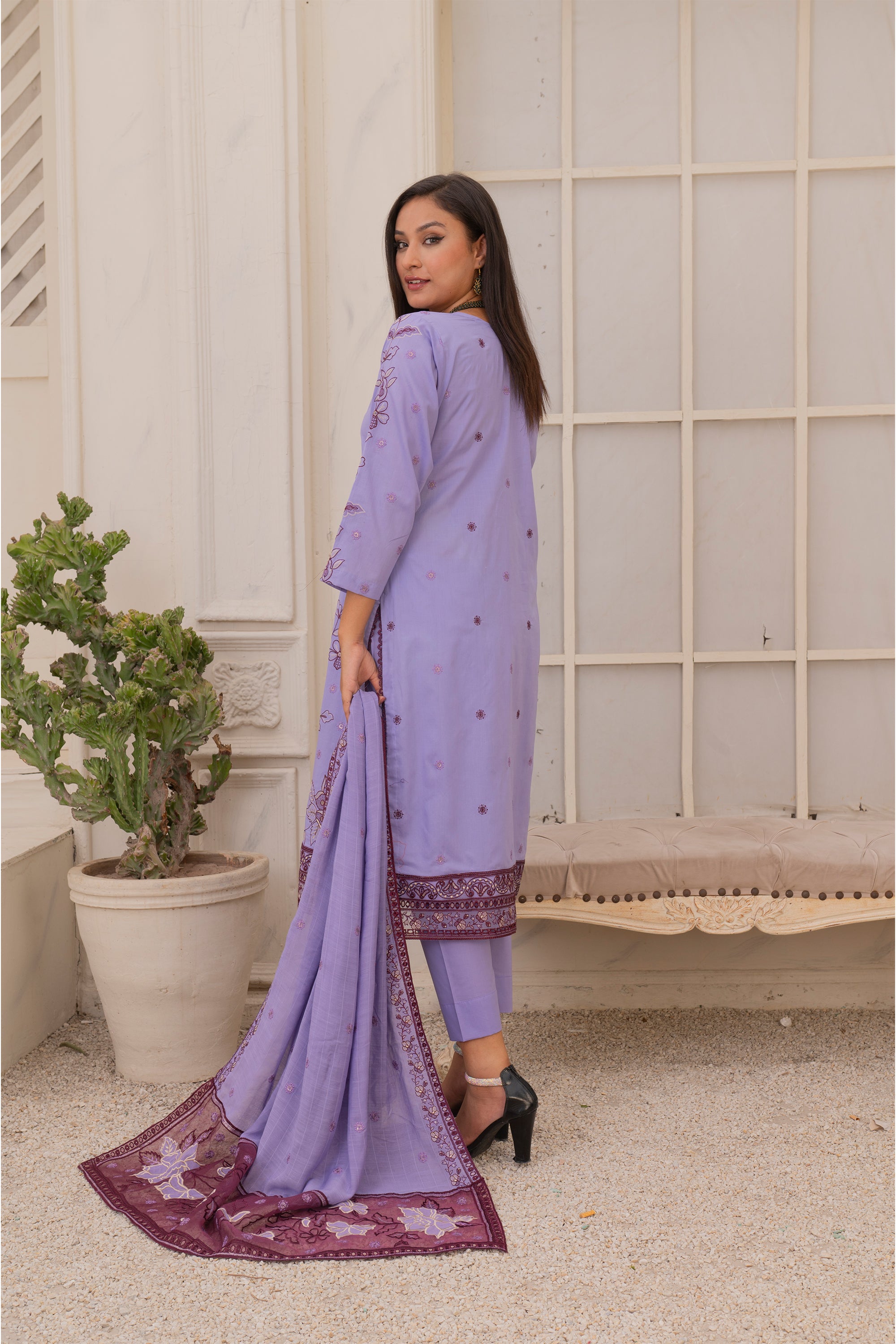 3 Piece Lawn Suit-Embroidered (Unstitched)