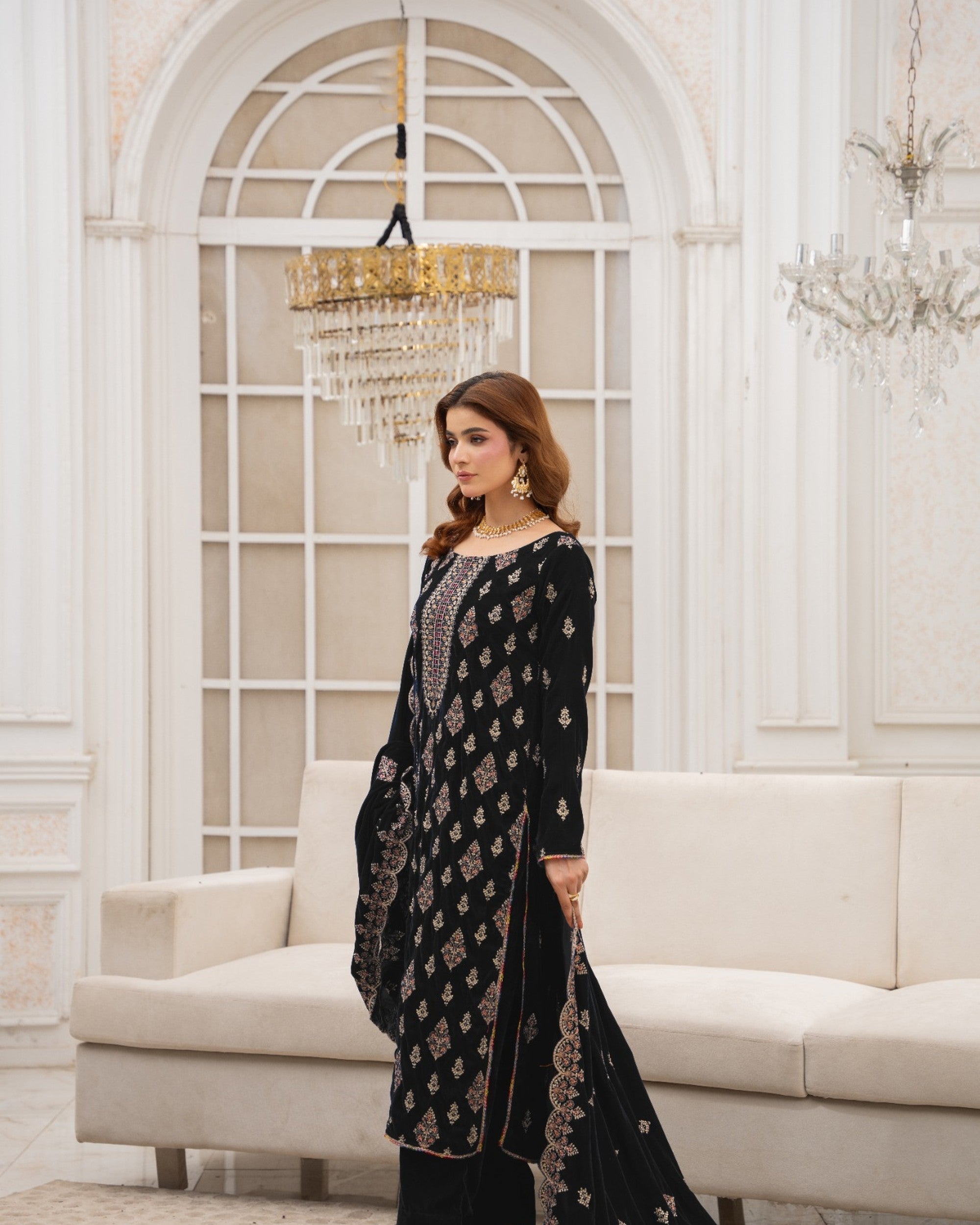 Black Regale Velvet BVV-01