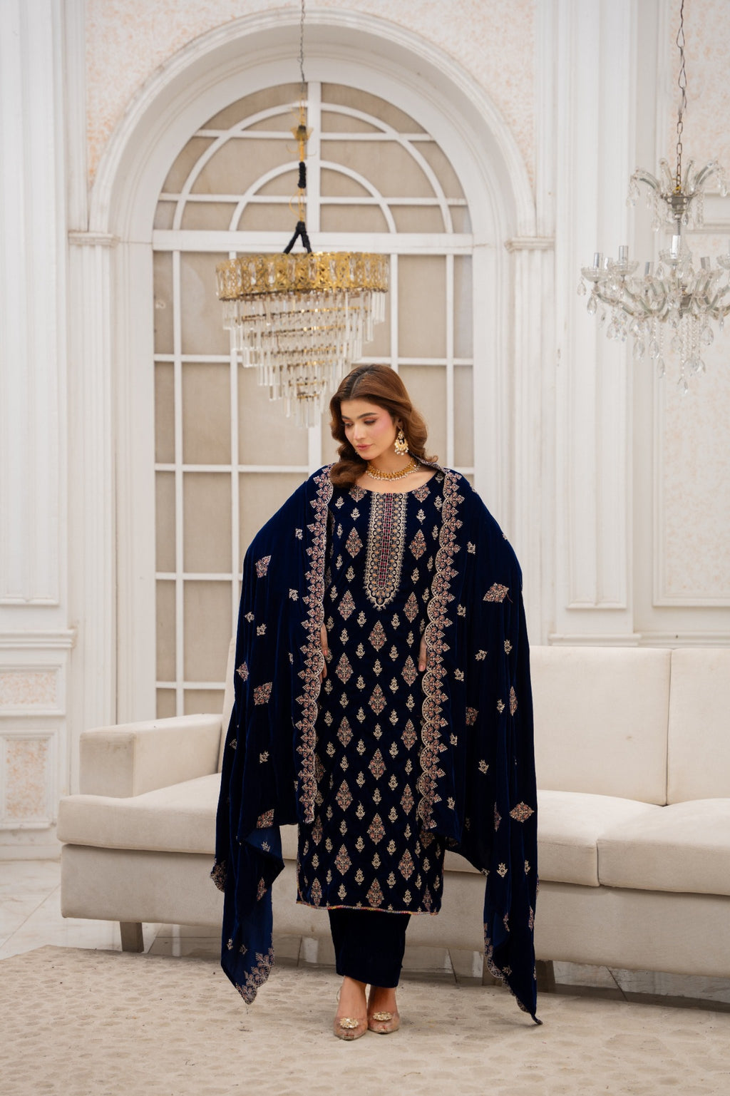 Navy Velvet Royale NV-01